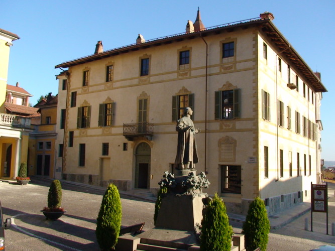 Palazzo Mathis Bra
